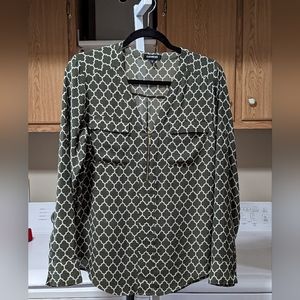 Express Sheer Blouse Green White Fleur-de-lis Long Roll Tab Sleeve Women's Sz M